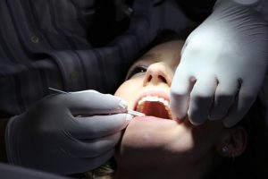 kokybiškas dantų protezavimas